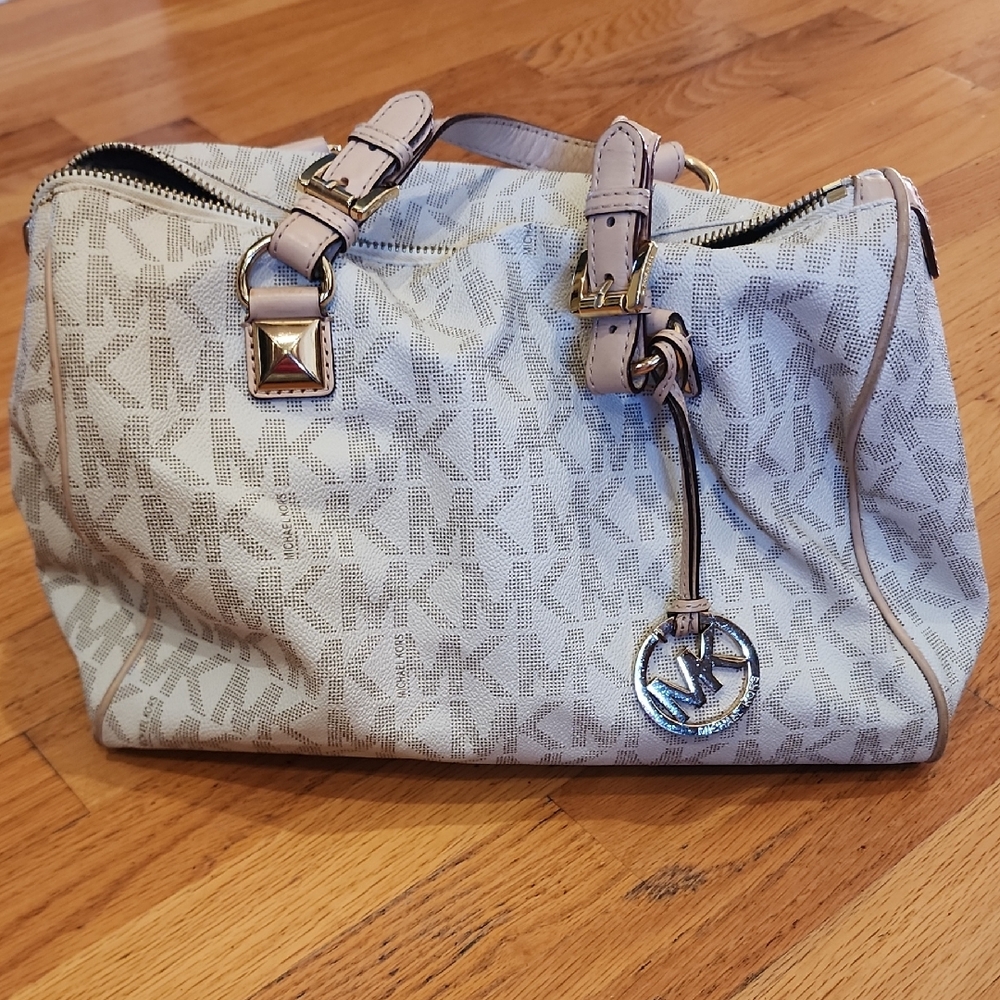 Michael Kors Cream Logo Shoulder Bag